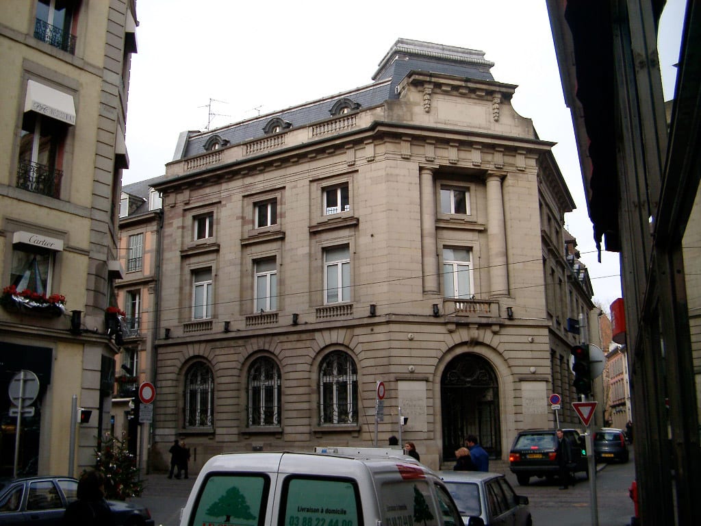 Transformation d’une banque en boutique à Strasbourg Centre